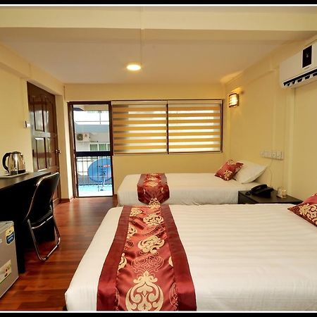 York Residence Yangón Habitación foto
