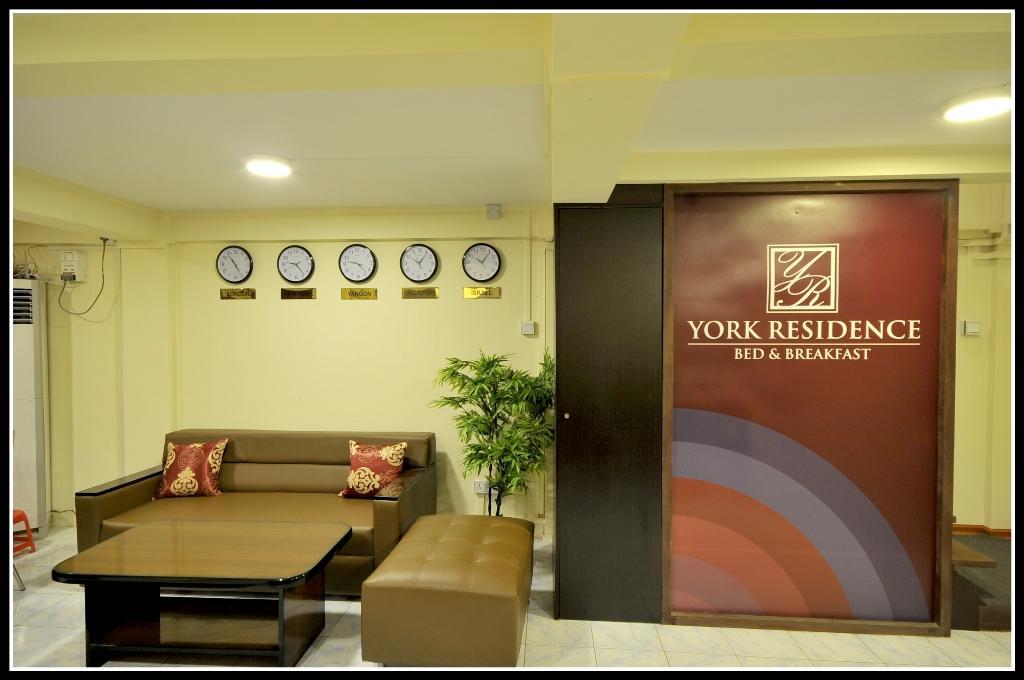 York Residence Yangón Exterior foto