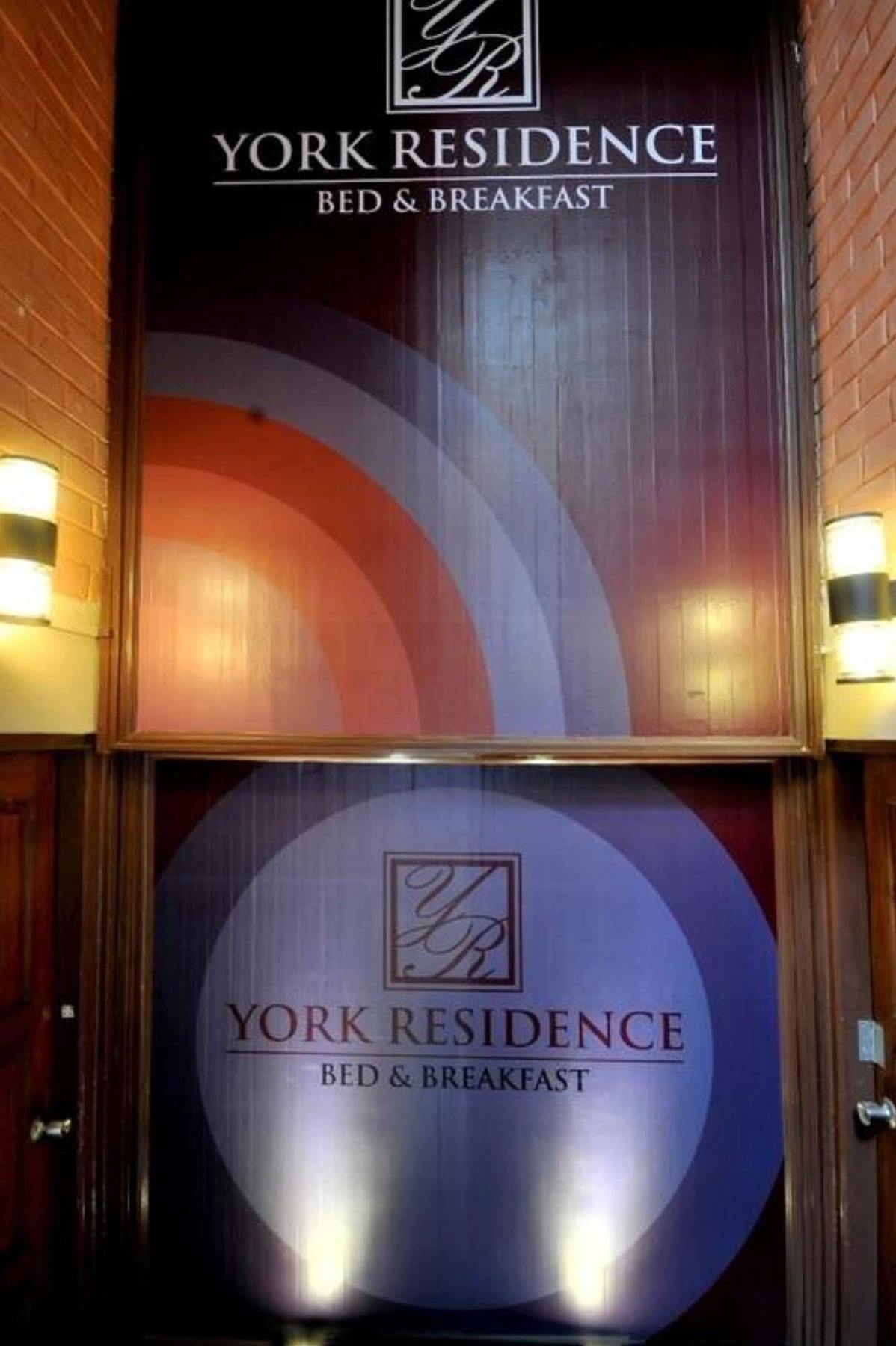 York Residence Yangón Exterior foto