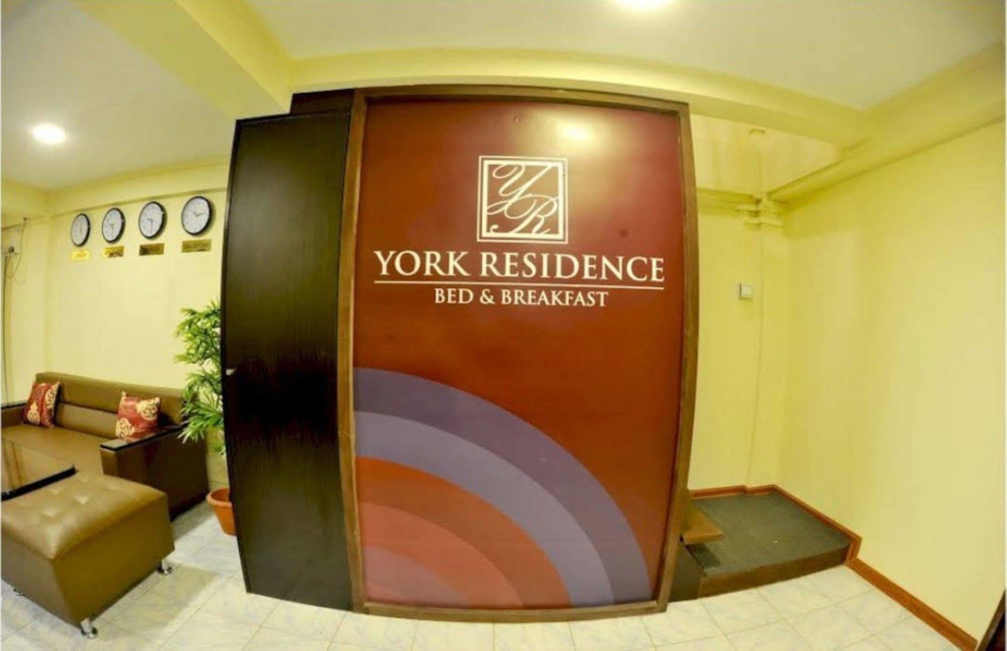 York Residence Yangón Exterior foto
